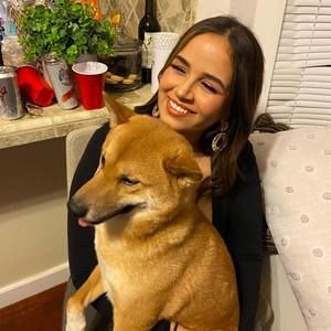 Meet your Posher, Marcela